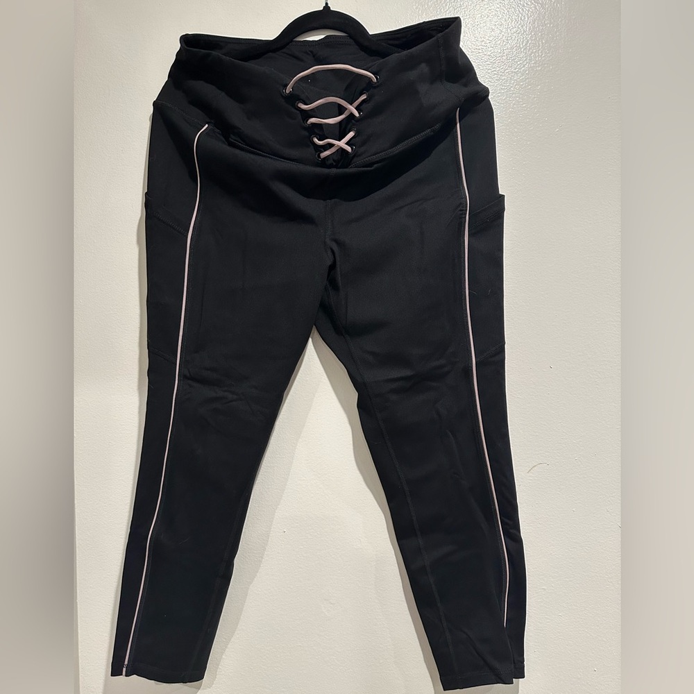 Torrid Active size 1